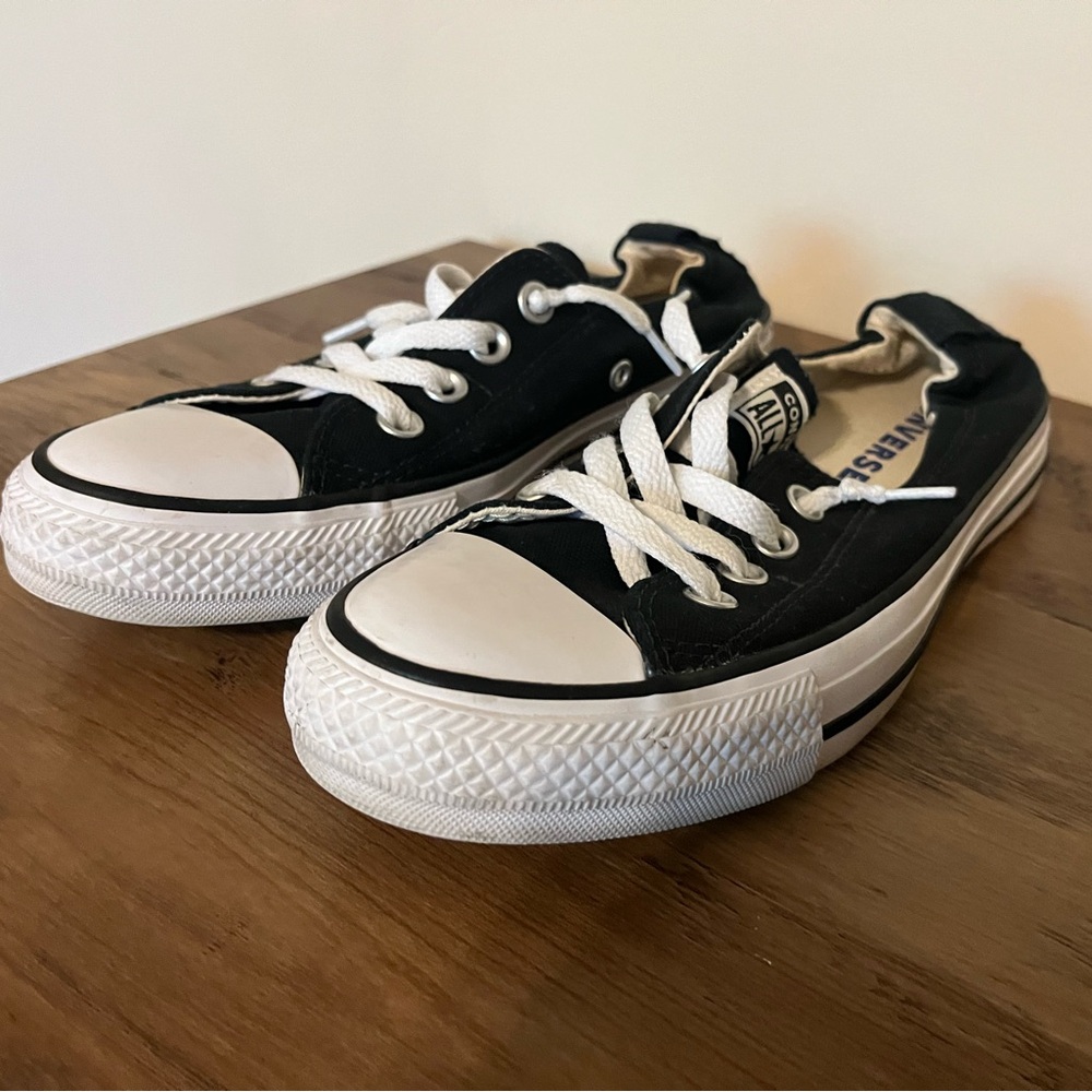 Like New Women’s Black Slip On Converse